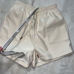 CLUB LONDON - Stone faux leather utility shorts
